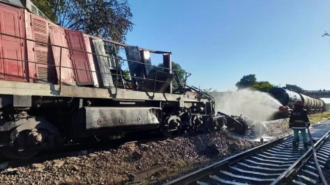 Cuba choque entre trenes provoca derrame de petróleo