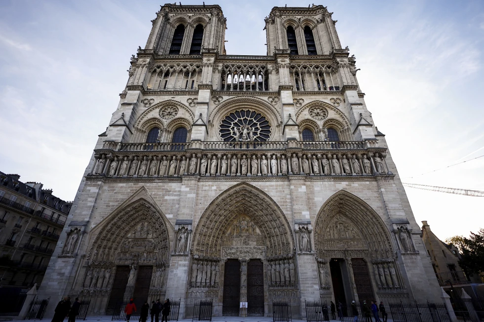 Notre Dame reabre sus puertas a Macron y otros líderes
