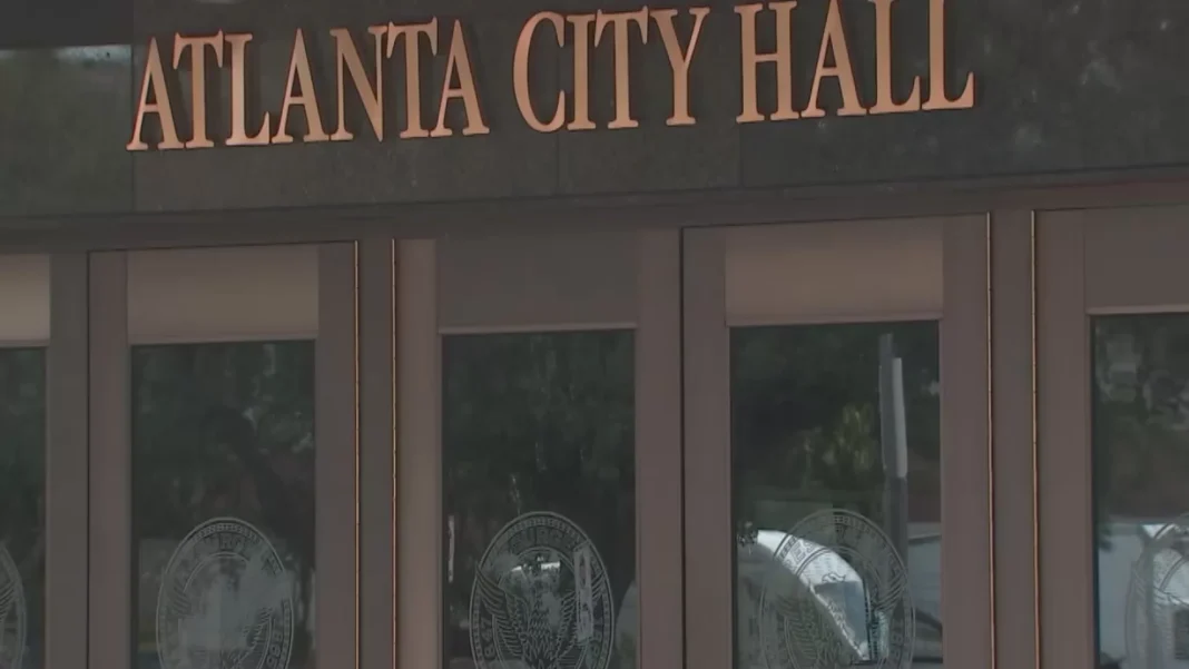 Proponen aumento salarial para funcionarios de Atlanta